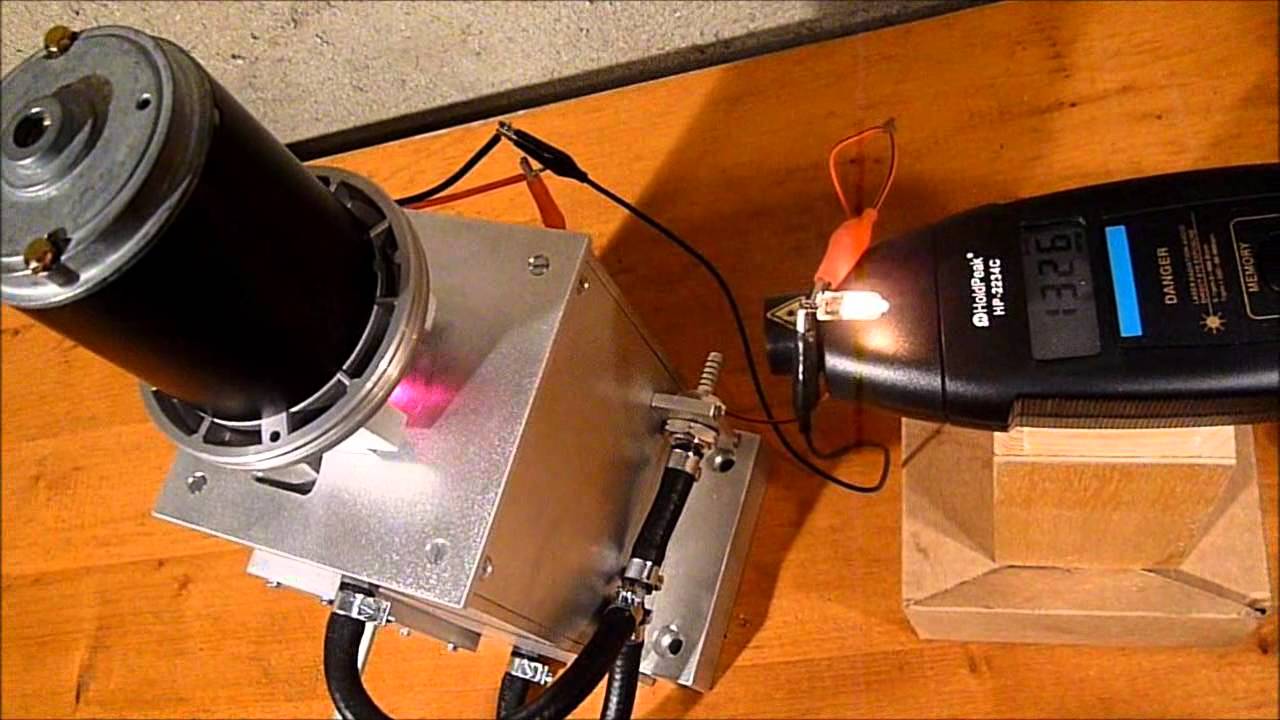 Video: RPM test of my selfmade Tesla turbine with generator and light bulb