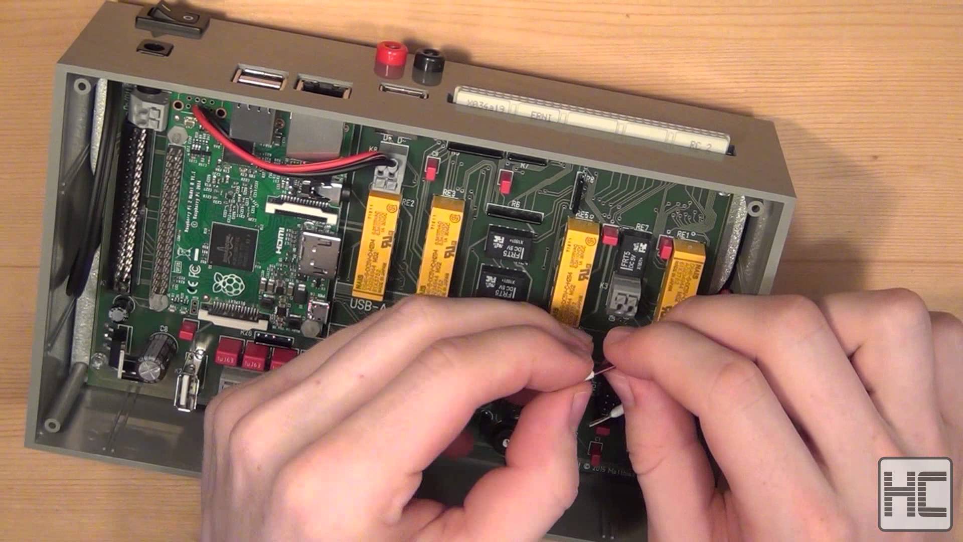 Video: Microcontroller board tester - Assembly of the device